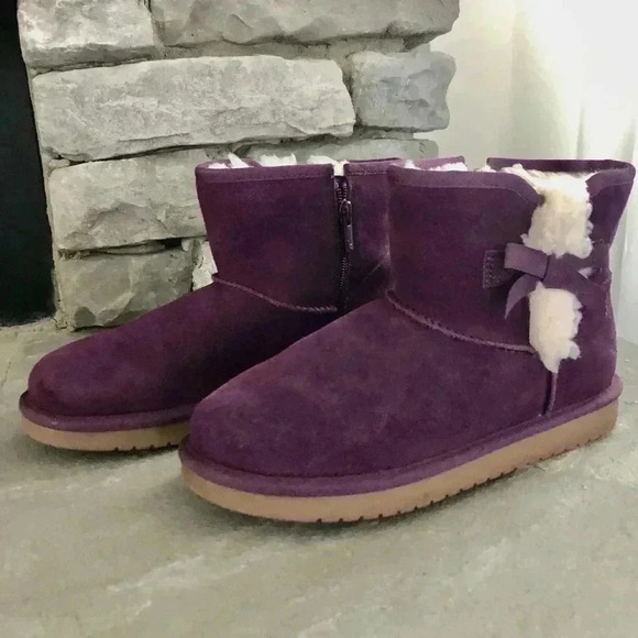 Koolaburra by UGG Victoria Suede, fur lined Mini Girls Boots/Booties - Purple –4 - Picture 1 of 5
